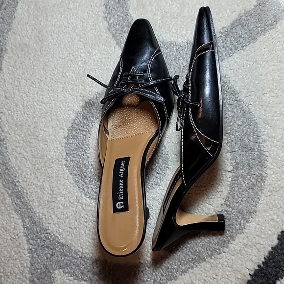 Etienne Aigner Vodka 7M Black Leather Mules with Bow & peep holes - Picture 2 of 5